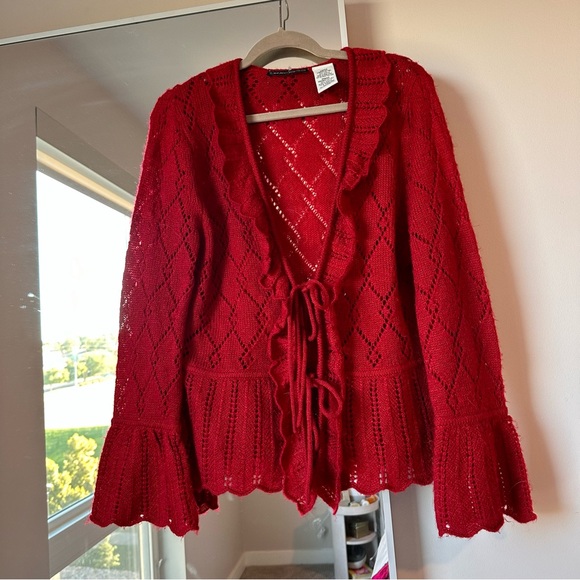 Adorable vintage red tie sweater - Picture 3 of 3